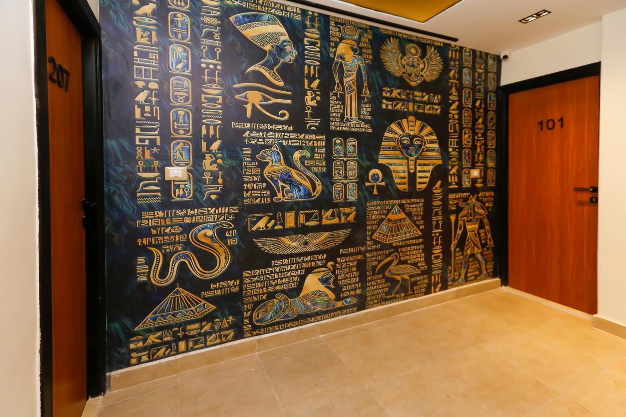 Апартаменты Pyramids View& Grand Museum With Jacuzzi On Eleven Floor & Roof Restaurant *