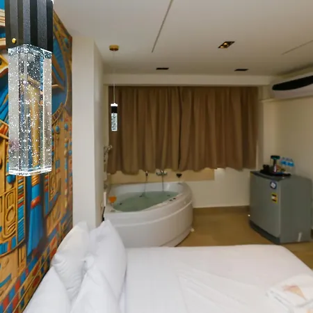 Pyramids View& Grand Museum With Jacuzzi On Eleven Floor & Roof Restaurant Apartment Cairo Exterior photo