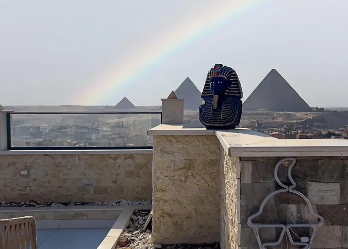 Pyramids View& Grand Museum With Jacuzzi On Eleven Floor & Roof Restaurant