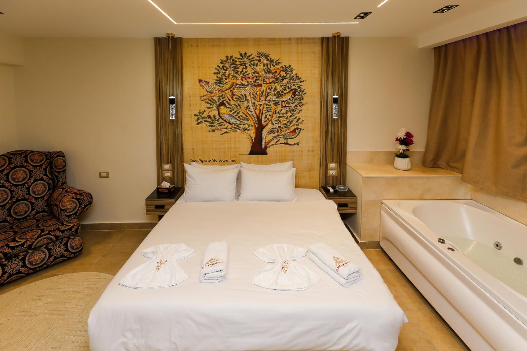 Apartment Pyramids View& Grand Museum With Jacuzzi On Eleven Floor & Roof Restaurant *