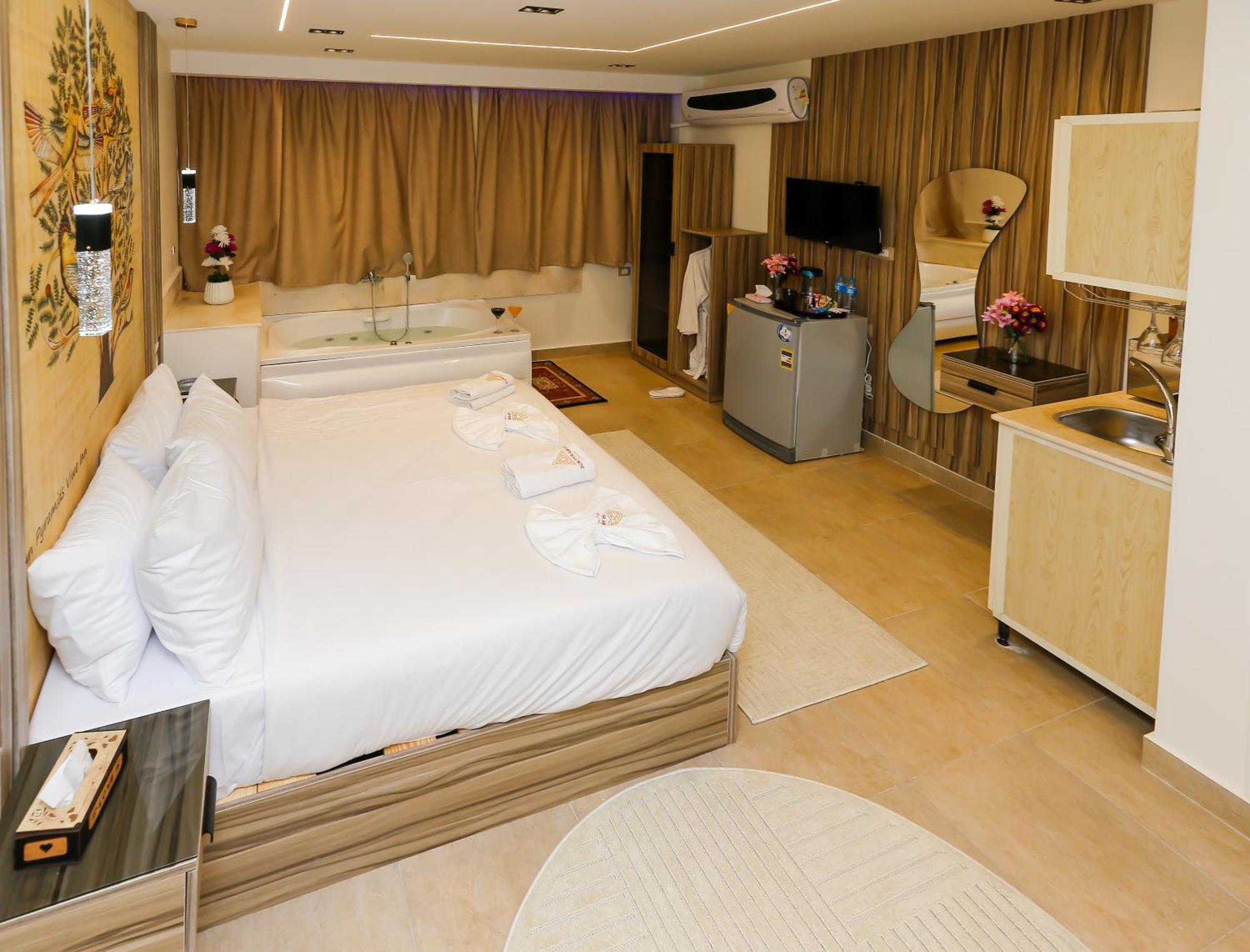 Apartment Pyramids View& Grand Museum With Jacuzzi On Eleven Floor & Roof Restaurant