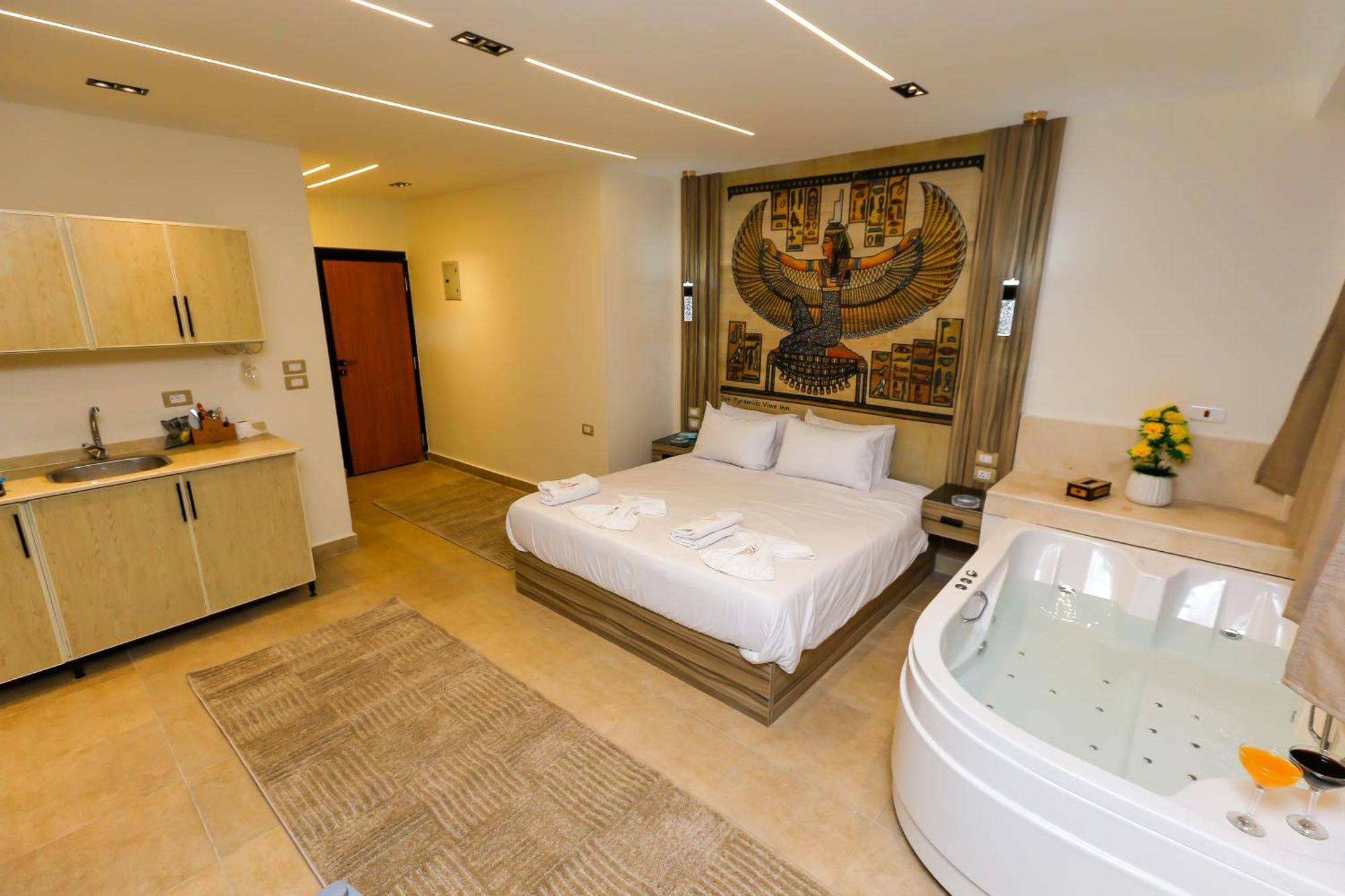 Apartment Pyramids View& Grand Museum With Jacuzzi On Eleven Floor & Roof Restaurant *